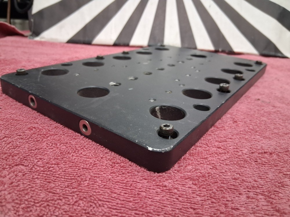 Vinten large wedge plate for tripod head