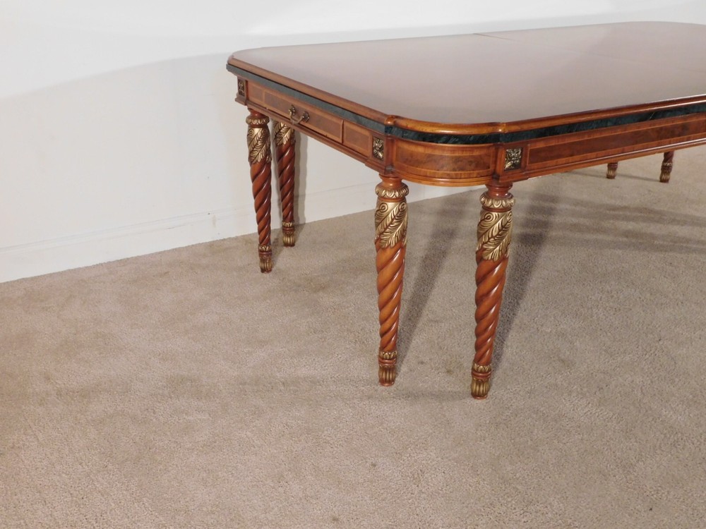 HENREDON Grand Provenance Dining Table