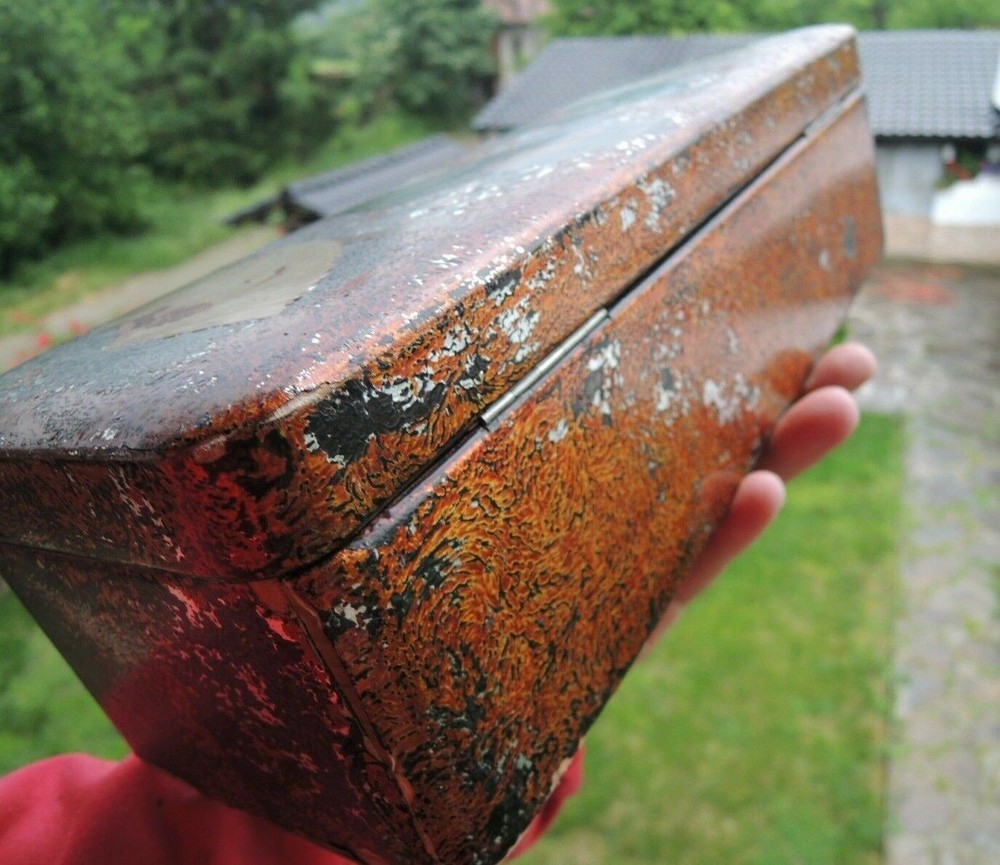 Antique Japanese Silver Maki-e lacquer box - DAISUKE-1 signed