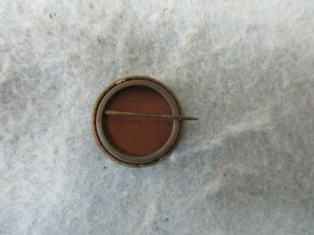 WWI US Home Front War Saving Service Button Liberty Torch Variation WW1