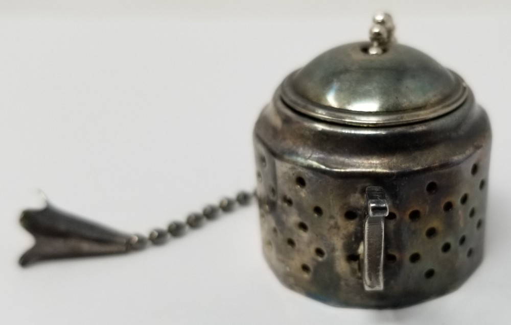 Vintage Style Tea Strainer Infuser Teapot Shape w/ Chain