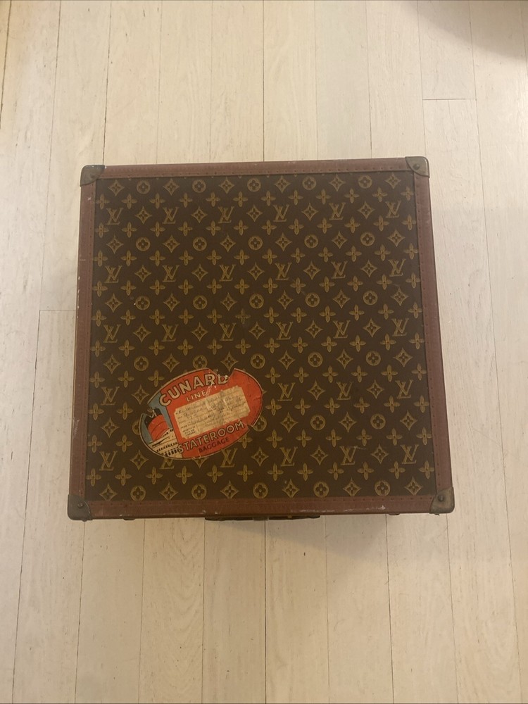 Louis Vuitton VINTAGE Trunk