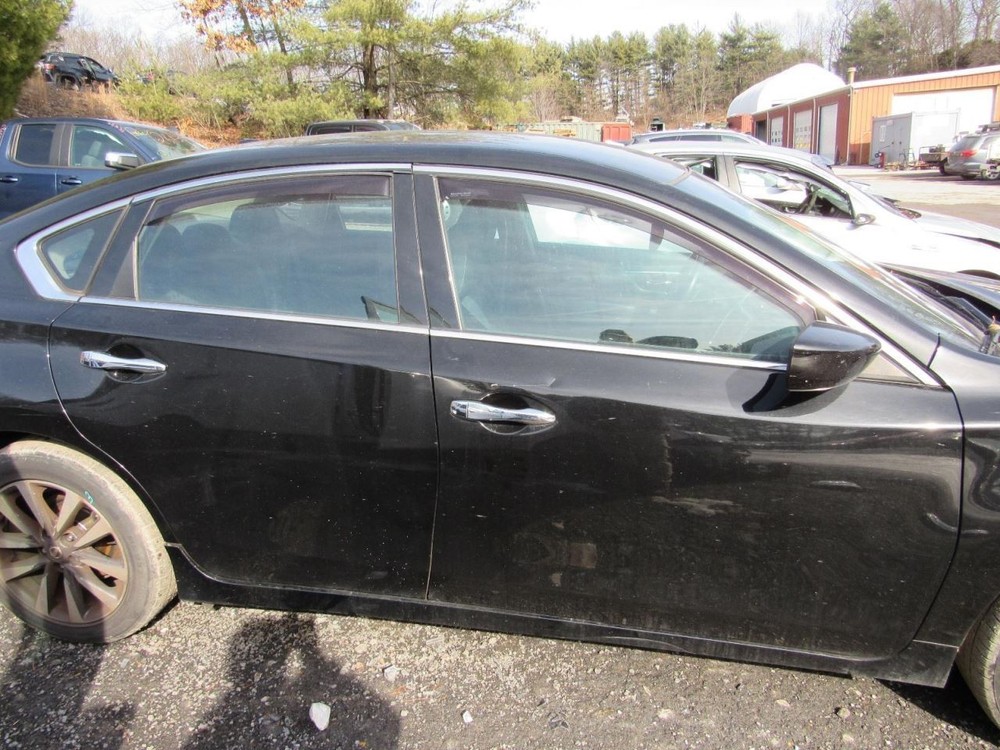ALTIMA 2017 Glove Box 1037813