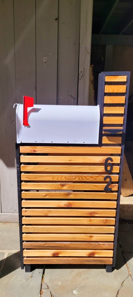 Modern Cedar Mailbox Post, Multi-Slatted FREE SHIPPING