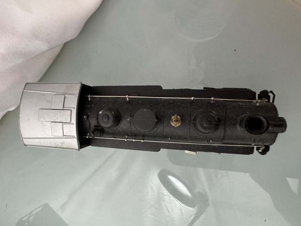 AT & SF Ho Train Engine UNTESTED