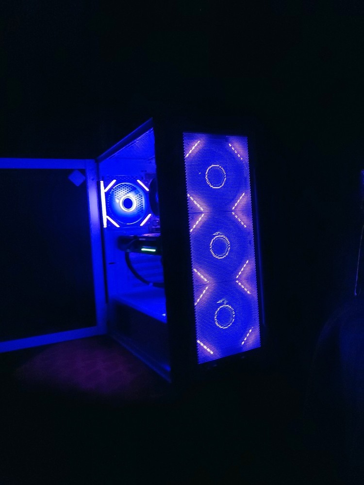 Custom Gaming/Workstation PC build! / Read Description