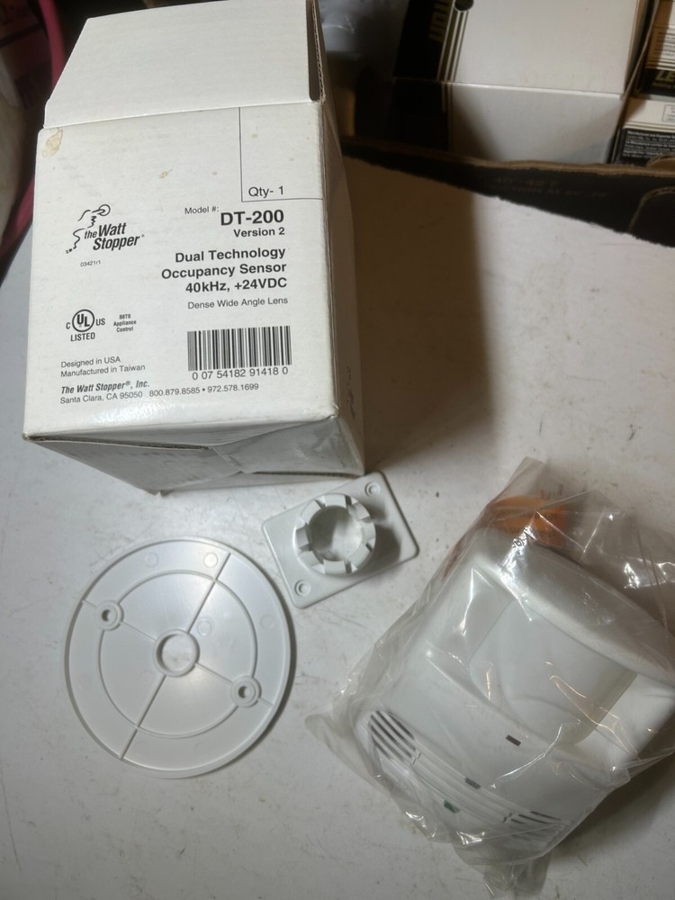 Wattstopper DT-200 24 VDC 43 mA 2000 Sf Dual Technology Ceiling/Wall Sensor