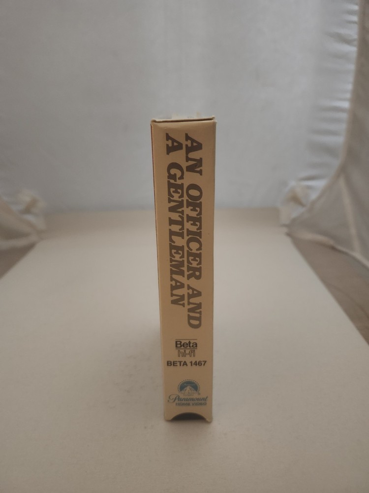 AN OFFICER AND A GENTLEMAN - Beta - Paramount (1982) - Pre-Owned