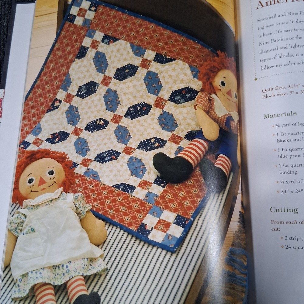 Bits and Pieces 18 Small Quilts from Fat Quarters Hardback Soltys