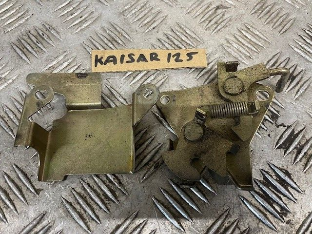 KAISAR KS125 seat catch 2010