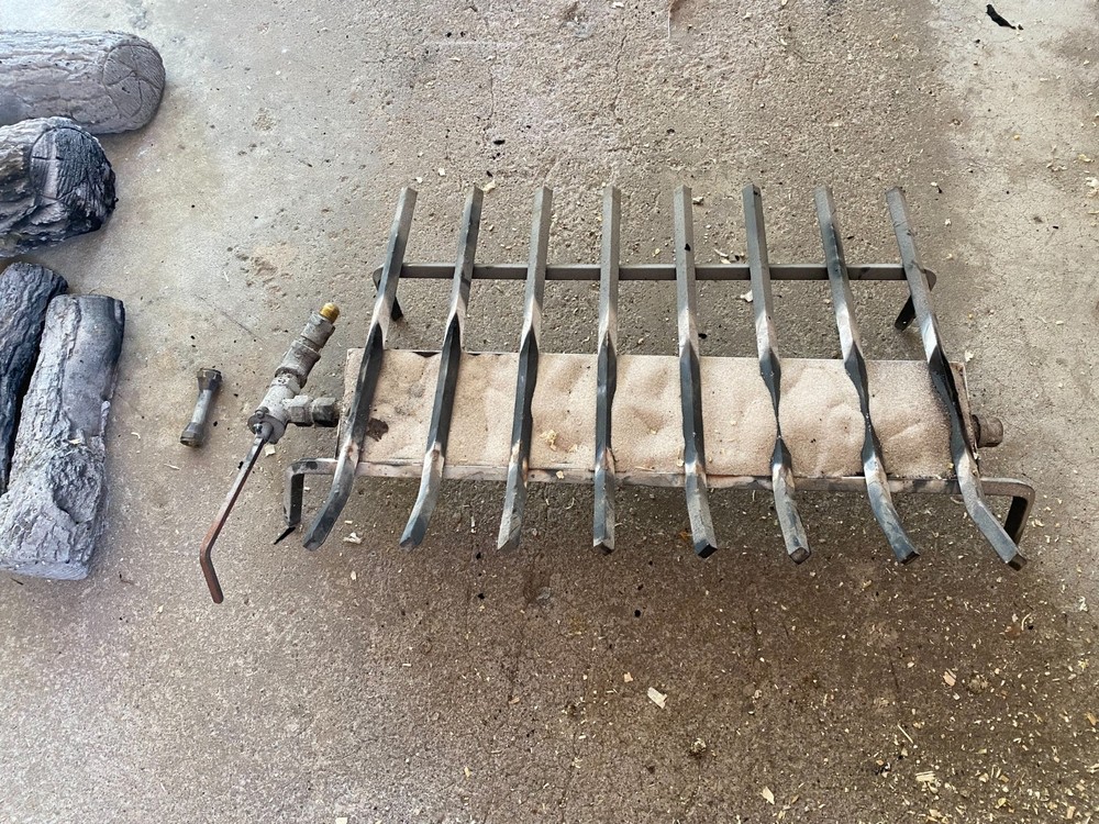 Modern Flame Ceramic Fireplace Logs Set - Pre-owned/Used.