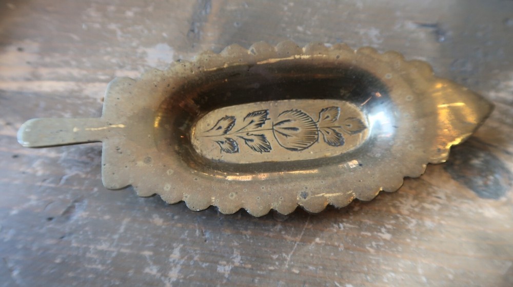 Vintage Brass Leaf Ashtray 6"