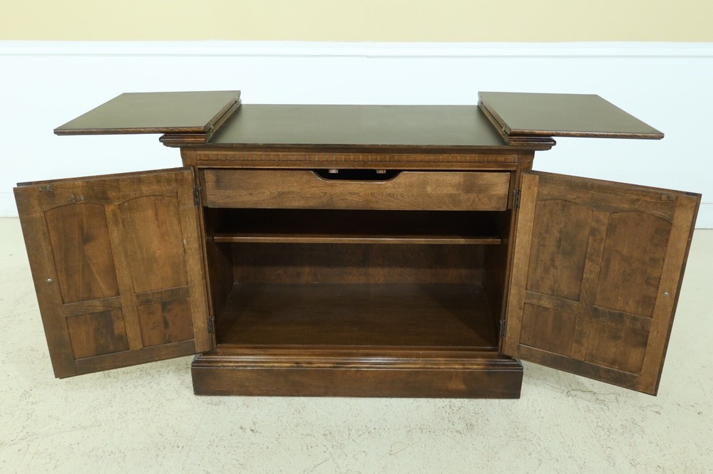 F50526EC: ETHAN ALLEN Maple Classic Manor Flip Top Server