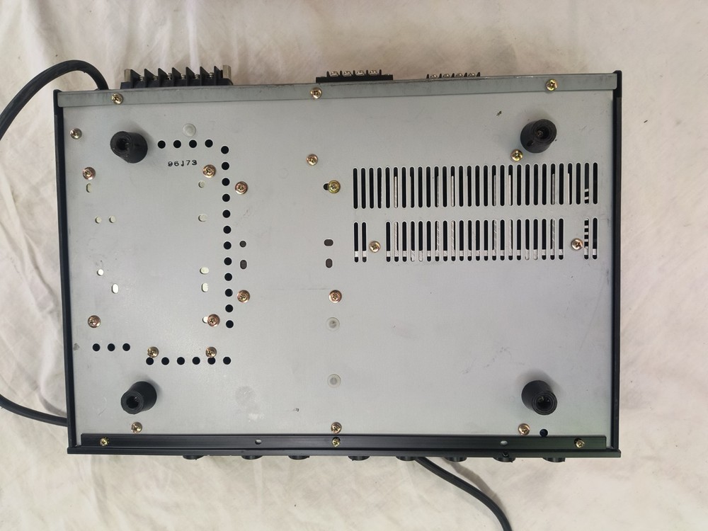 TOA A-512 A 70 VOLT AMPLIFIER