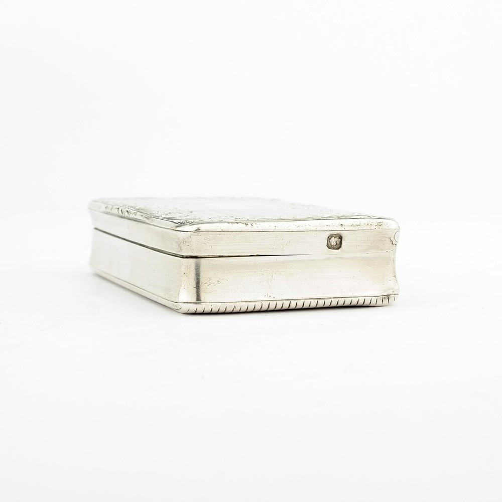 Ornate Antique French Solid Sterling Silver Snuff Box / Case.