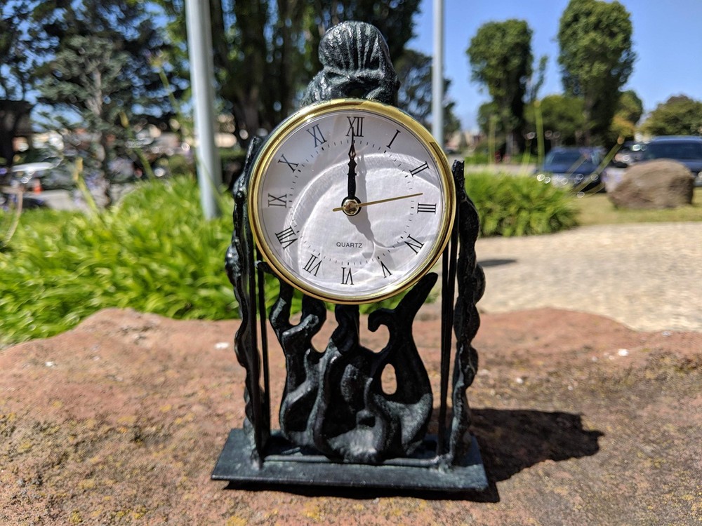 Octopus Table Clock