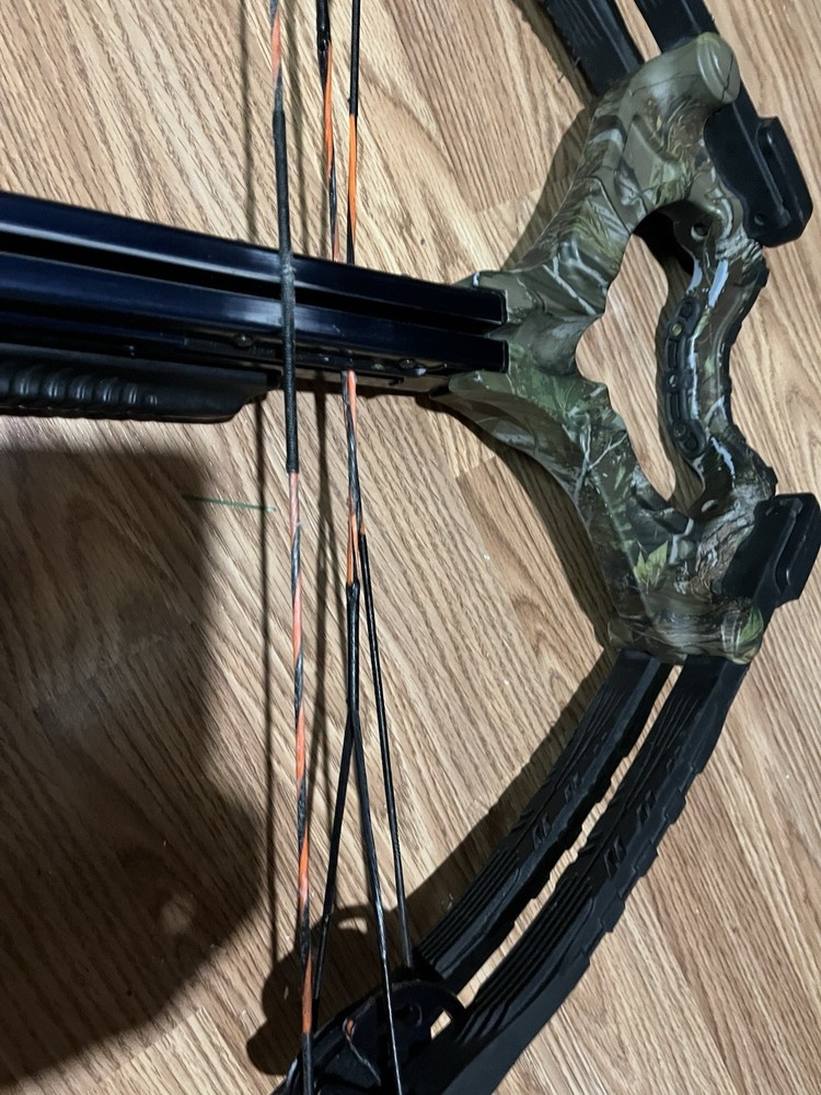 Barnett Crossbow-Buck Commander bundle with accessories.