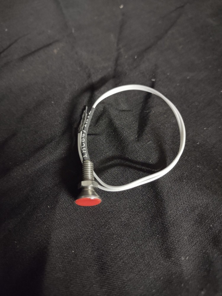 Vintage NOS Dialco LHC84-1RT2 Red Indicator Light Diode