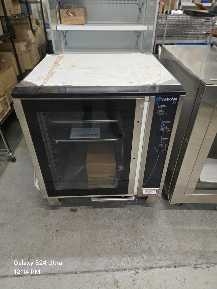 MOFFAT 85-8 Turbofan Half Size Oven