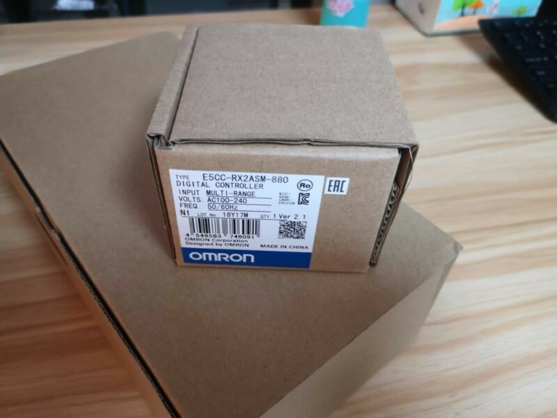 Original Digital Omron Temperature Controller E5CC-RX2ASM-880 In Box -New   #OM
