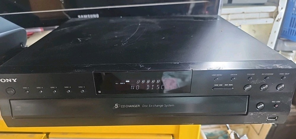 Sony CDP-CE500 Compact Disc Player 5-Disc CD Changer w/ USB