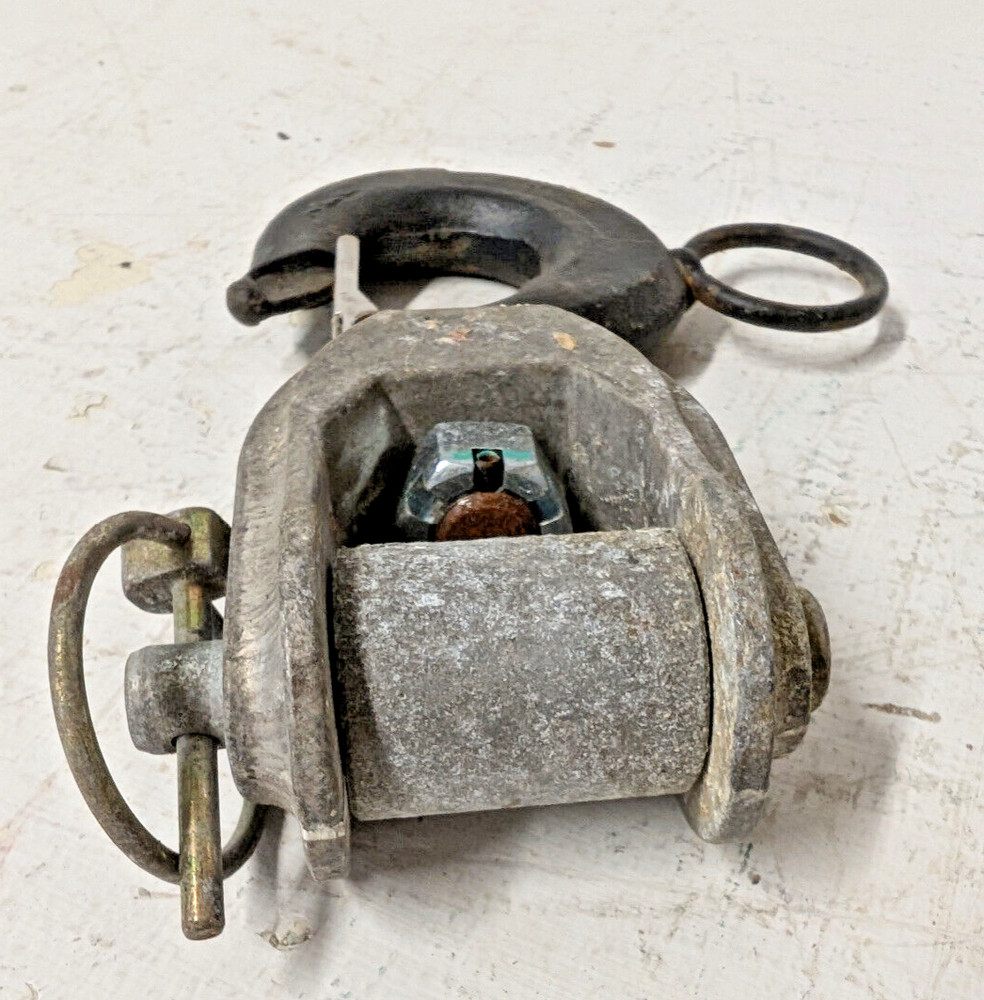 Unbranded Pulley Hook Assembly #2 w/ Hot Stick Ring