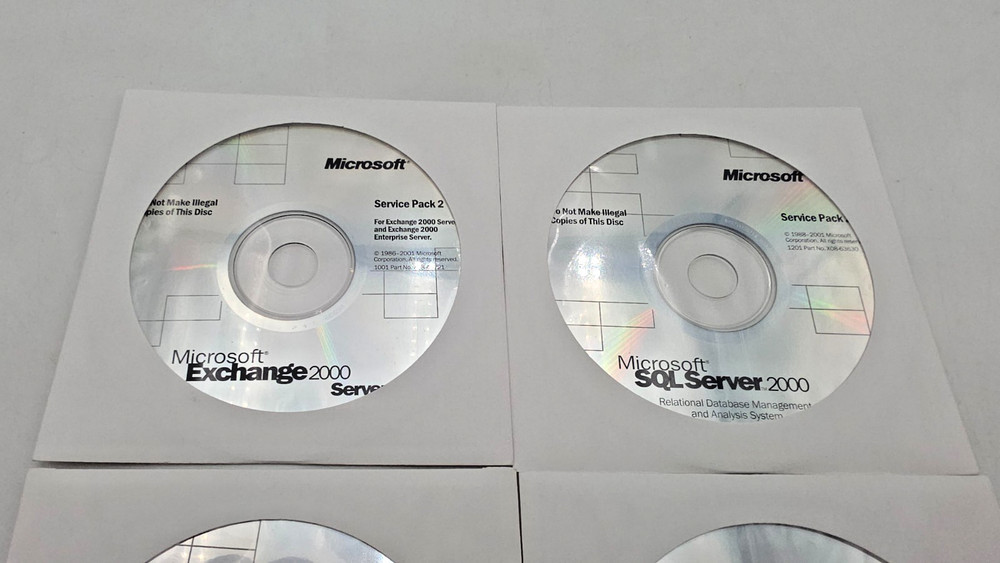 Microsoft .net Enterprise Servers 9 Disc set w/6 Keys - Win 2000