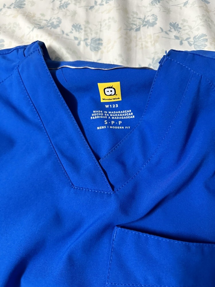 WonderWink Men Scrubs Set Small Top And Medium Bottom