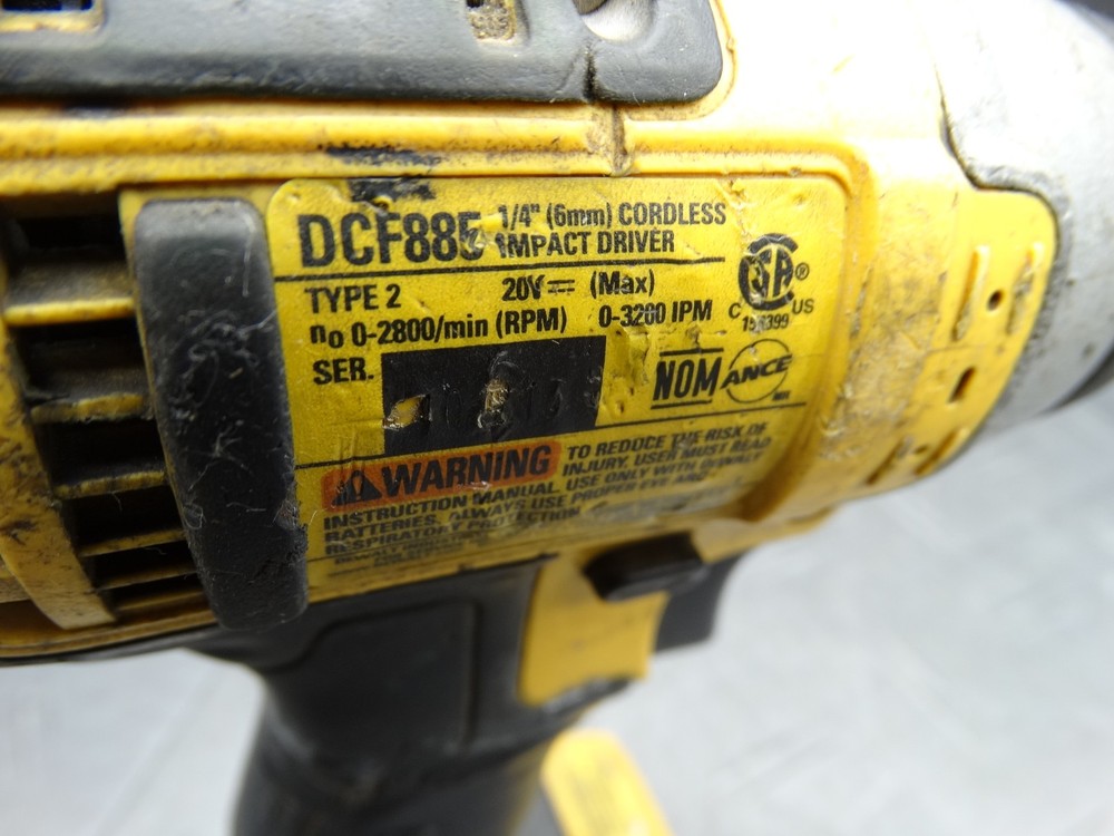 Dewalt 20V MAX Cordless 1/4in Impact Driver DCF885 (Tool Only)