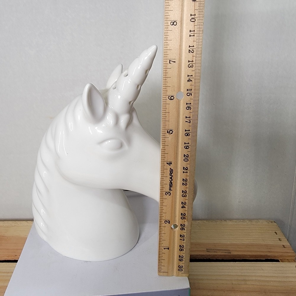 Pillowfort Ceramic Unicorn Head Nightlight - NEW
