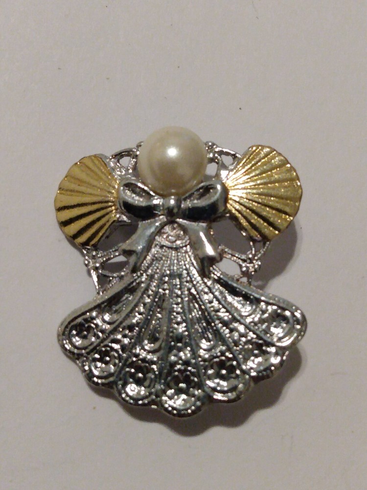 Gold/Silvertone Angel Lapel Pin