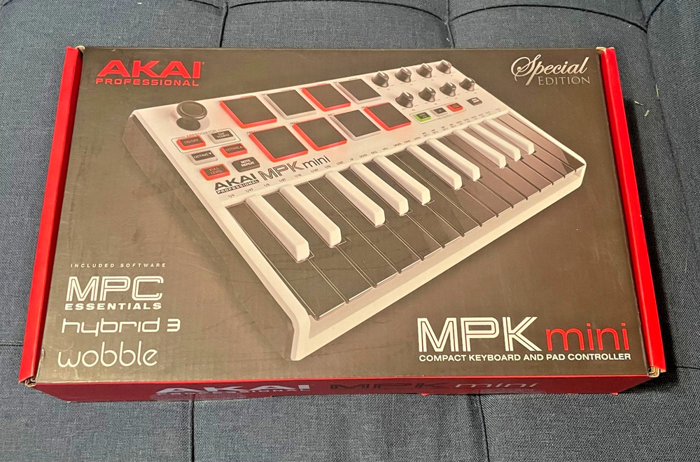 Akai Professional MPK mini 25-key USB-MIDI Controller Special Edition