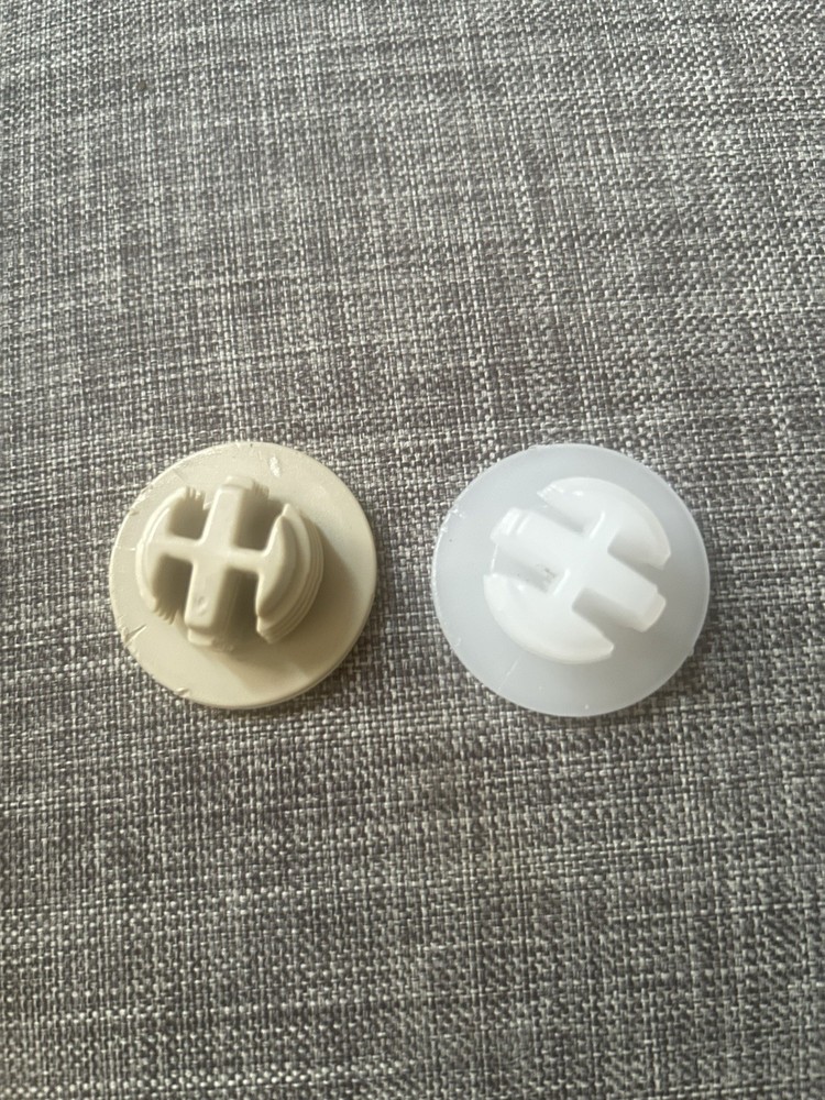 Step2 Rain Showers & Flow Water Table Replacement Part Plugs