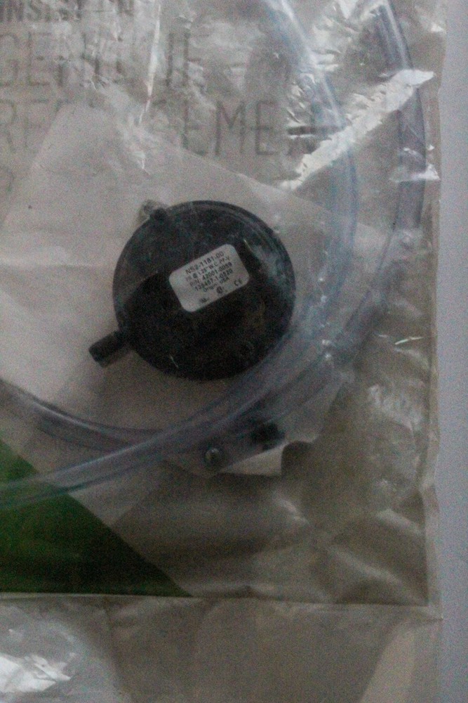 Pentair Genuine Air Flow Pressure Switch Kit for MasterTemp Max-E-Therm