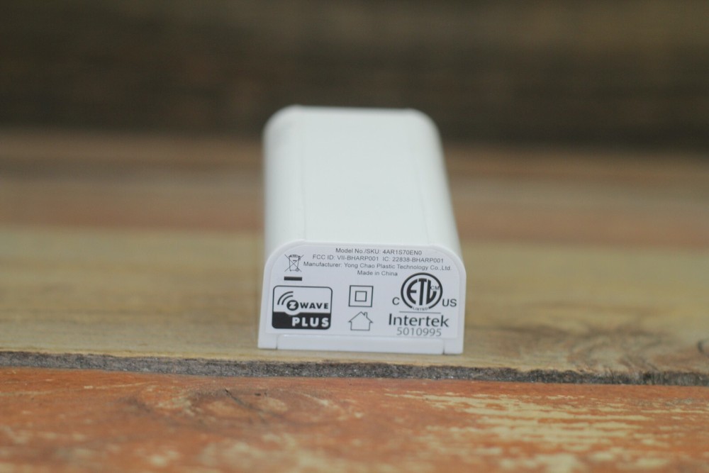 Ring Alarm Range Extender 4AR1S7-0EN0 Better Network Coverage