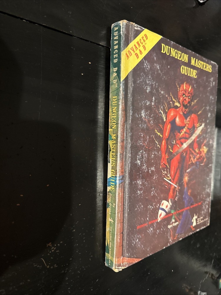 Advanced Dungeons & Dragons Dungeon Masters Guide Hardcover Revised Edition 1979