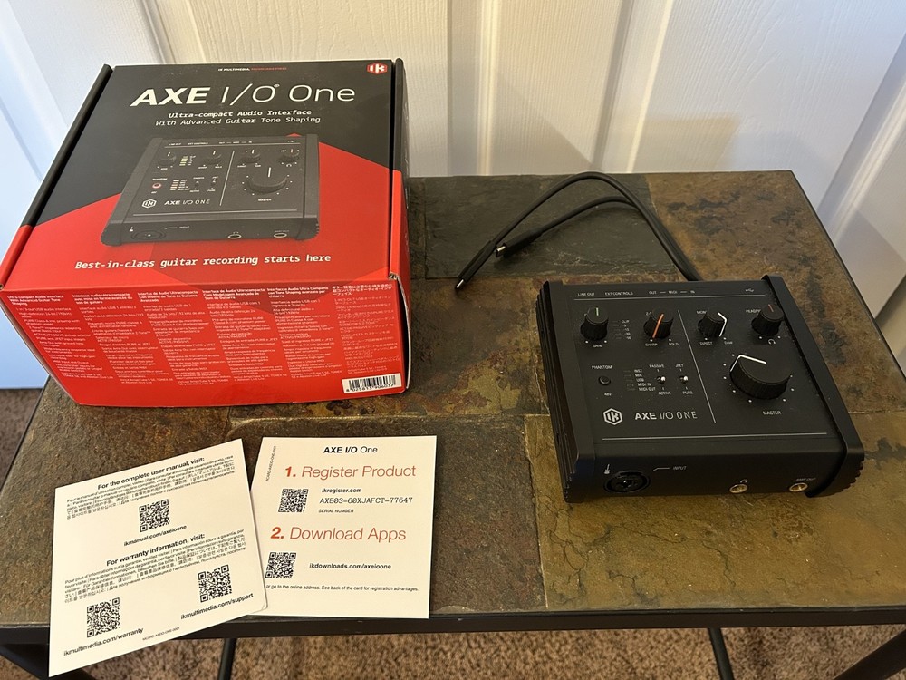 IK Multimedia Axe I/O One USB Audio / Midi Interface & USB Cable
