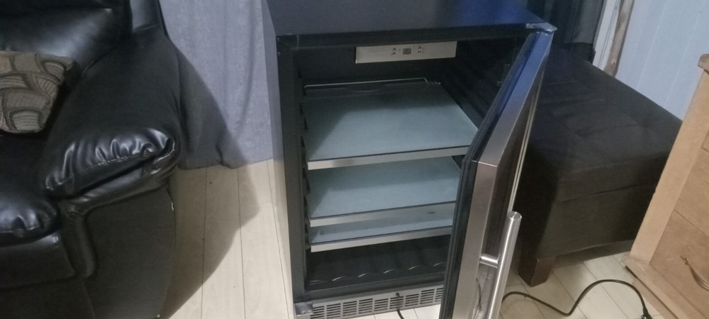 24 inch slhouette beverage center