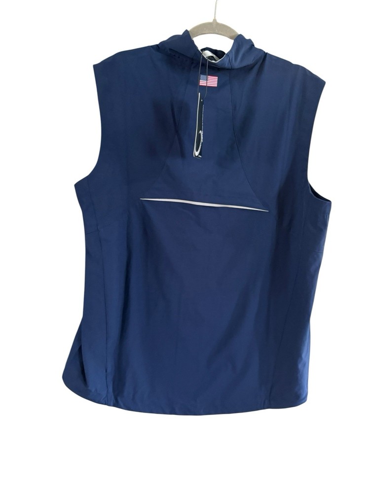 nwt zero restriction Golf Vest Size Large