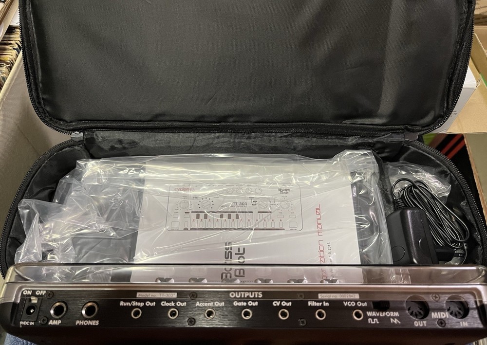Cyclone Analogic Tt-303 Bass Bot V1 2014 Silver Complete Set