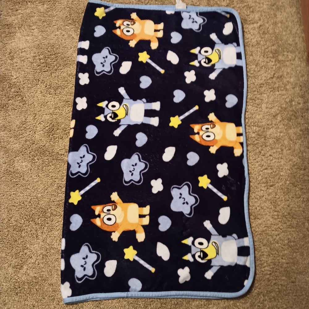 Bluey 40/ 50 In. Throw Blanket