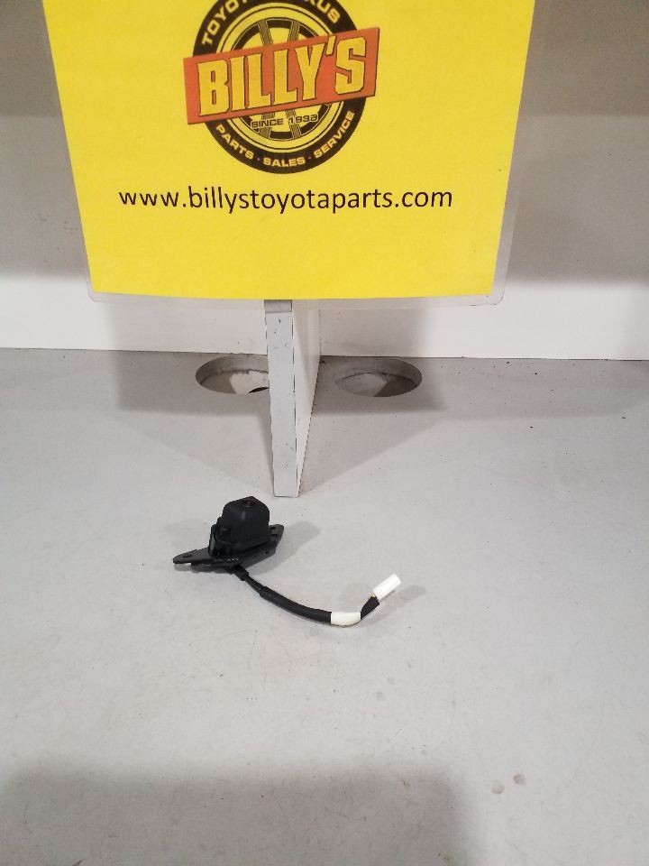 Camera/Projector Decklid Mounted Fits 06-09 PRIUS 946