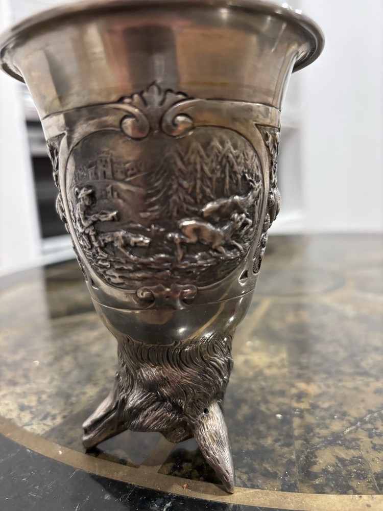 Hannau Silver Stirrup Cup