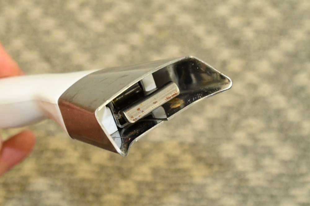 Corning Ware LockOn Detachable Handle White Casserole Holder Twist Lock