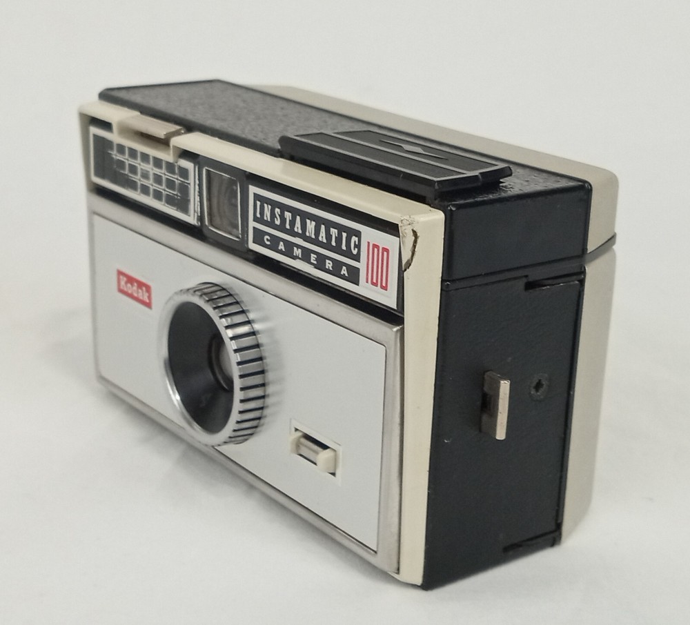 Vintage Kodak Instamatic 100 Camera one owner Untested