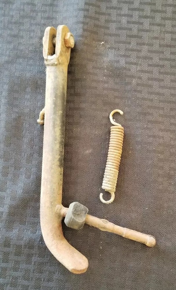 Suzuki GT185 Kickstand ♻️