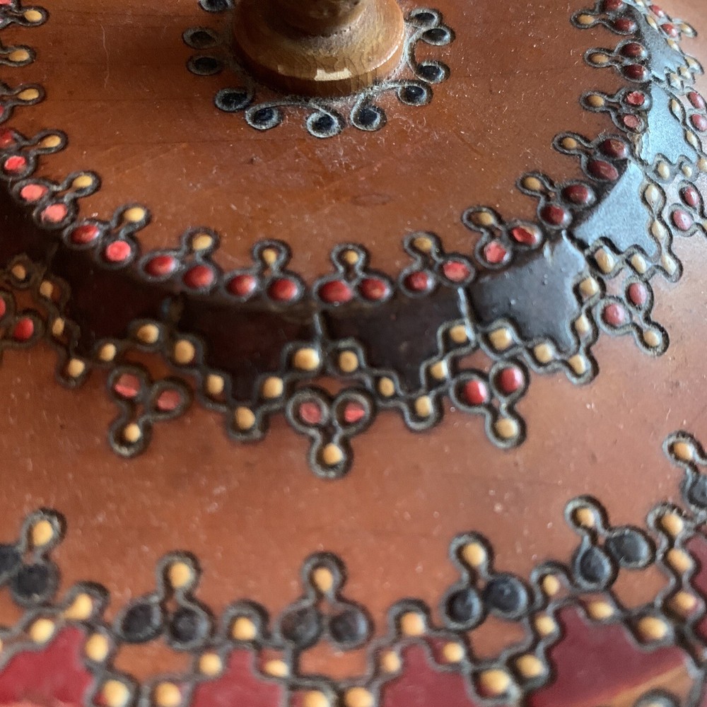 Vintage Wood Round Box