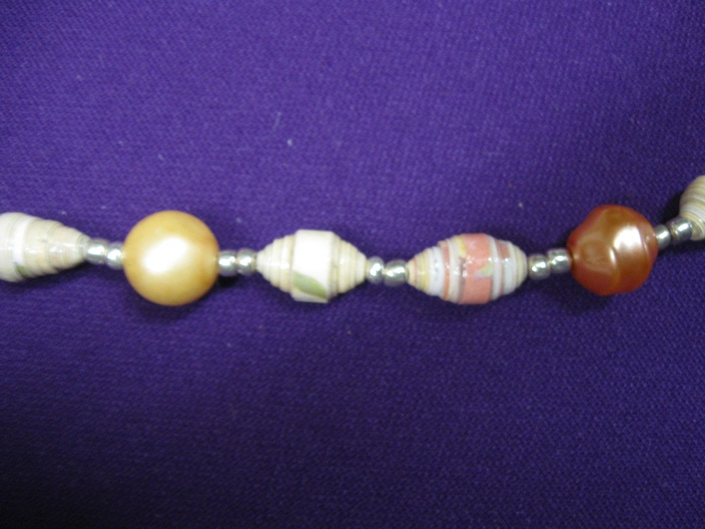 ARTISAN MADE NECKLACE W SHELL DROP - RICH LOOKING W CLASSIC STYLE