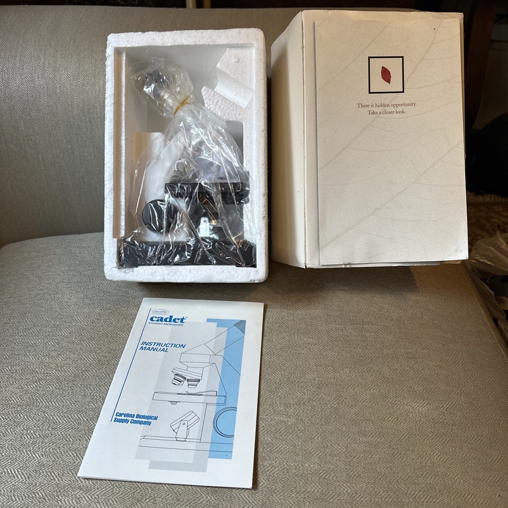 Carolina Biological Supply Wolfe Student Microscope NIB