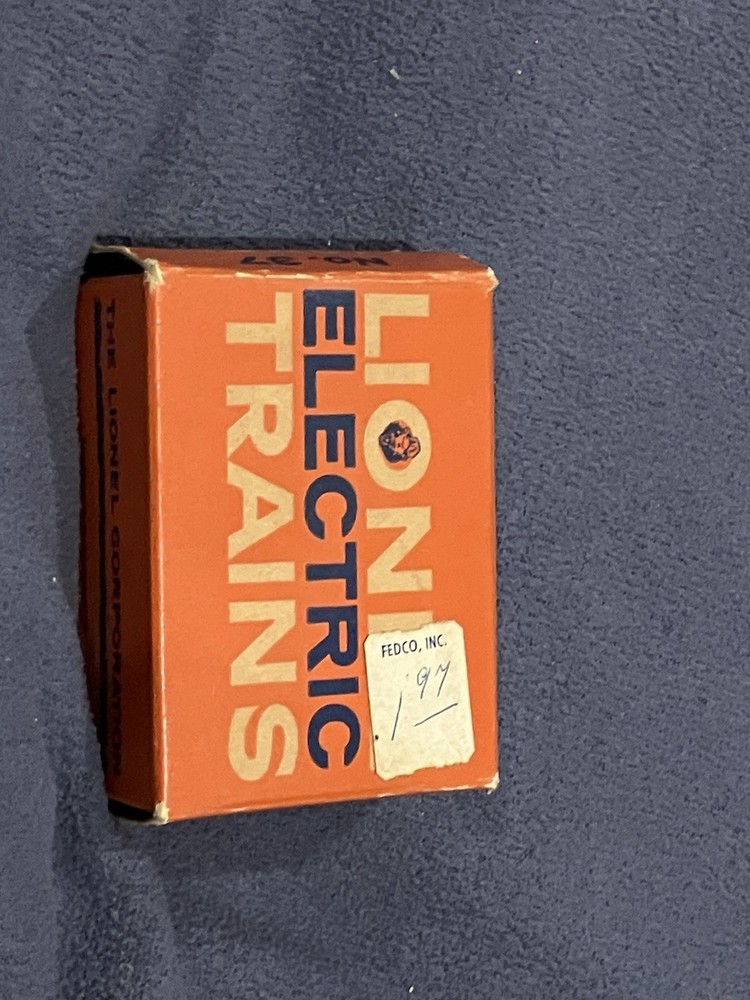 Lionel No. 37 Uncoupling Track Set